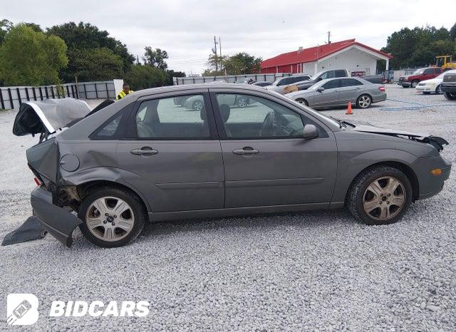 1FAFP38Z95W231368 2005 Ford Focus photo no. 13
