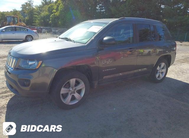 1C4NJDBBXGD663068 2016 Jeep Compass photo no. 2