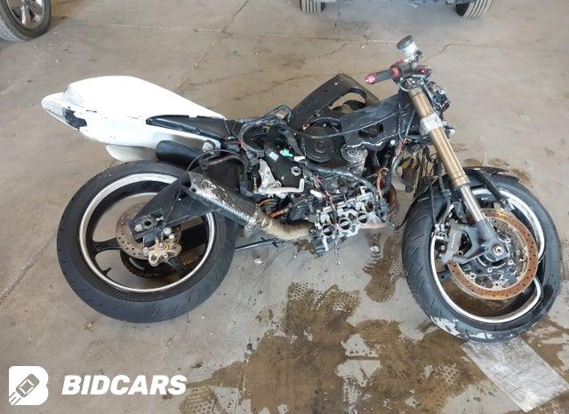 JS1GR7KAX62107227 2006 Suzuki GSX-R750 photo no. 13