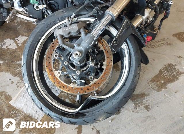 JS1GR7KAX62107227 2006 Suzuki GSX-R750 photo no. 19