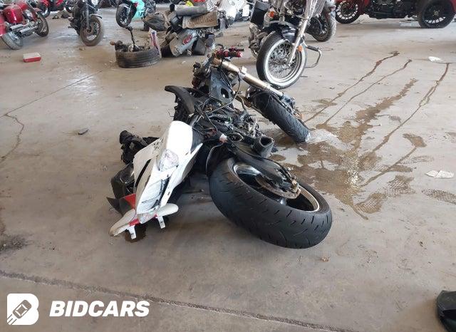 JS1GR7KAX62107227 2006 Suzuki GSX-R750 photo no. 6