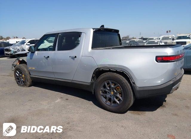 7FCTGAAA3PN019641 2023 Rivian R1T photo no. 3