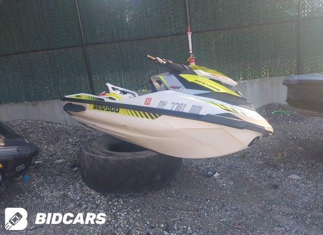 YDV23243C717      2017 Sea-Doo RXP-300 photo no. 1