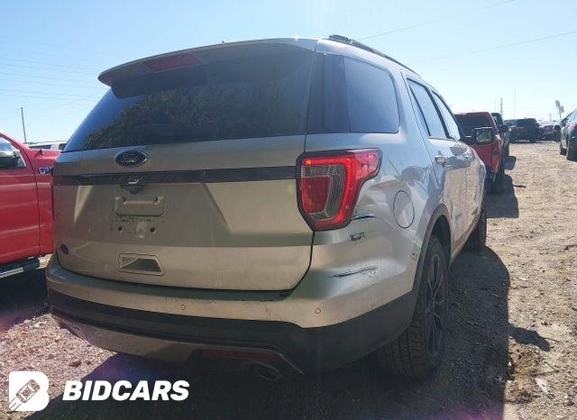 1FM5K7D81HGA15744 2017 Ford Explorer photo no. 4