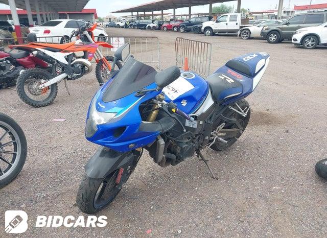 JS1GR7JA752107153 2005 Suzuki GSX-R750 photo no. 2