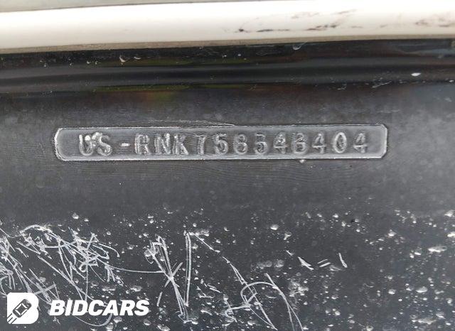 00000RNK75834B404 2004 Rinker 29' photo no. 9