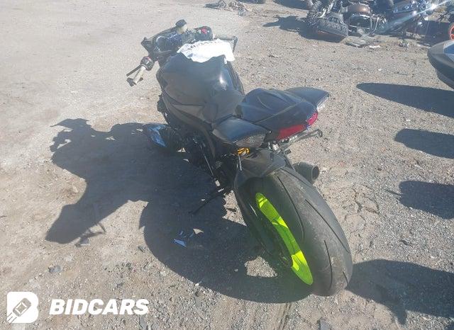 JS1GR7LA682101099 2008 Suzuki GSX-R750 photo no. 3