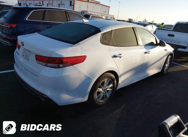 2016 KIA Optima — VIN 5XXGT4L39GG045756, şəkil 4