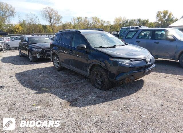 2018 Toyota RAV4 — VIN JTMBFREV7JD225607, şəkil 1