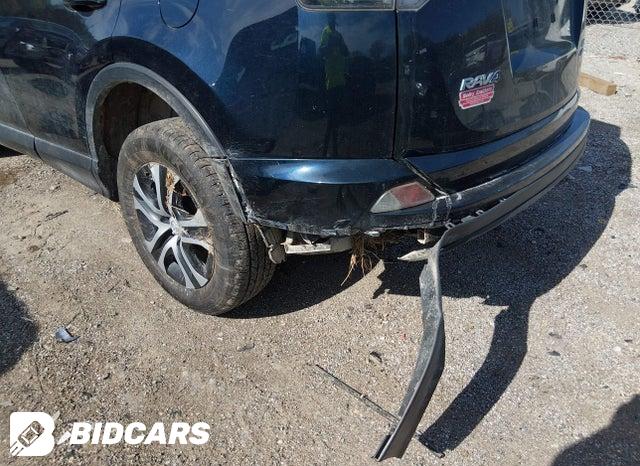 2018 Toyota RAV4 — VIN JTMBFREV7JD225607, şəkil 18