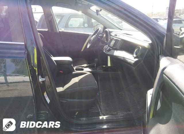 2018 Toyota RAV4 — VIN JTMBFREV7JD225607, şəkil 5