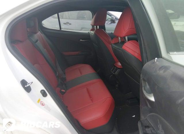 JTHY3JBH5K2000438 2019 Lexus UX 200 photo no. 8