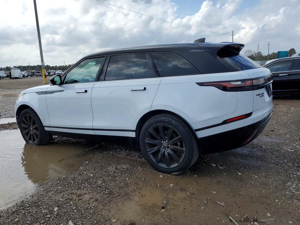 SALYB2RN1JA724534 2018 Land Rover Range Rover photo no. 2