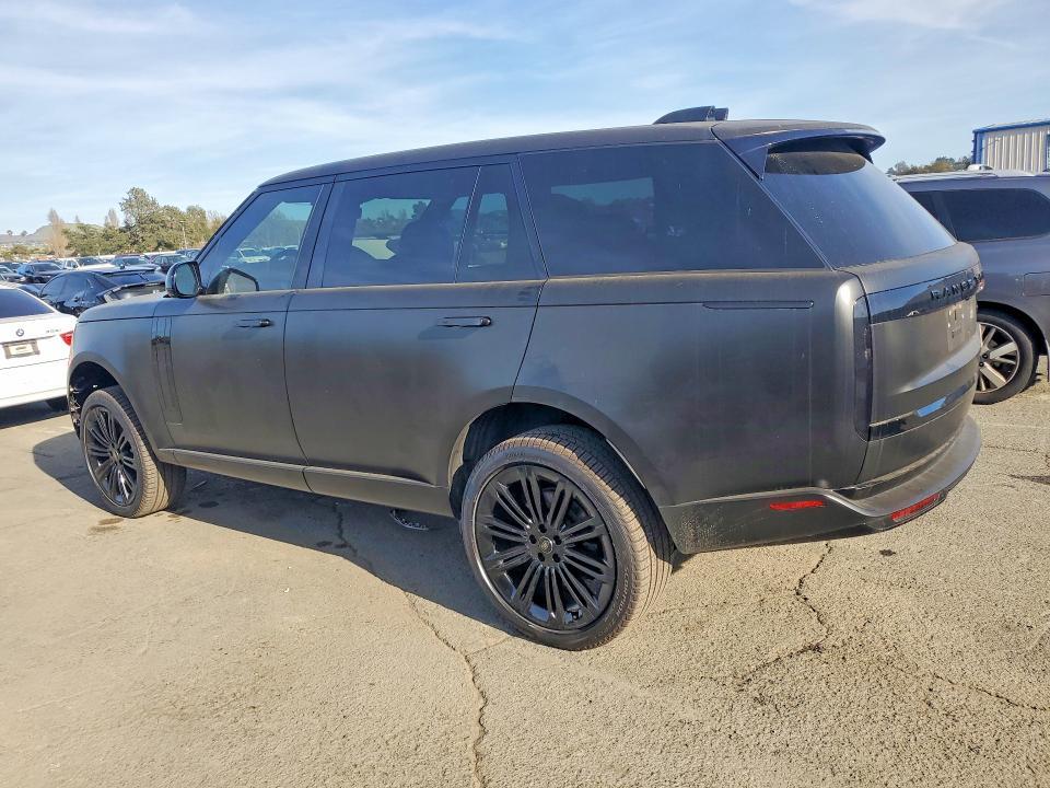 SALKPBFU8PA043251 2023 Land Rover Range Rover photo no. 2