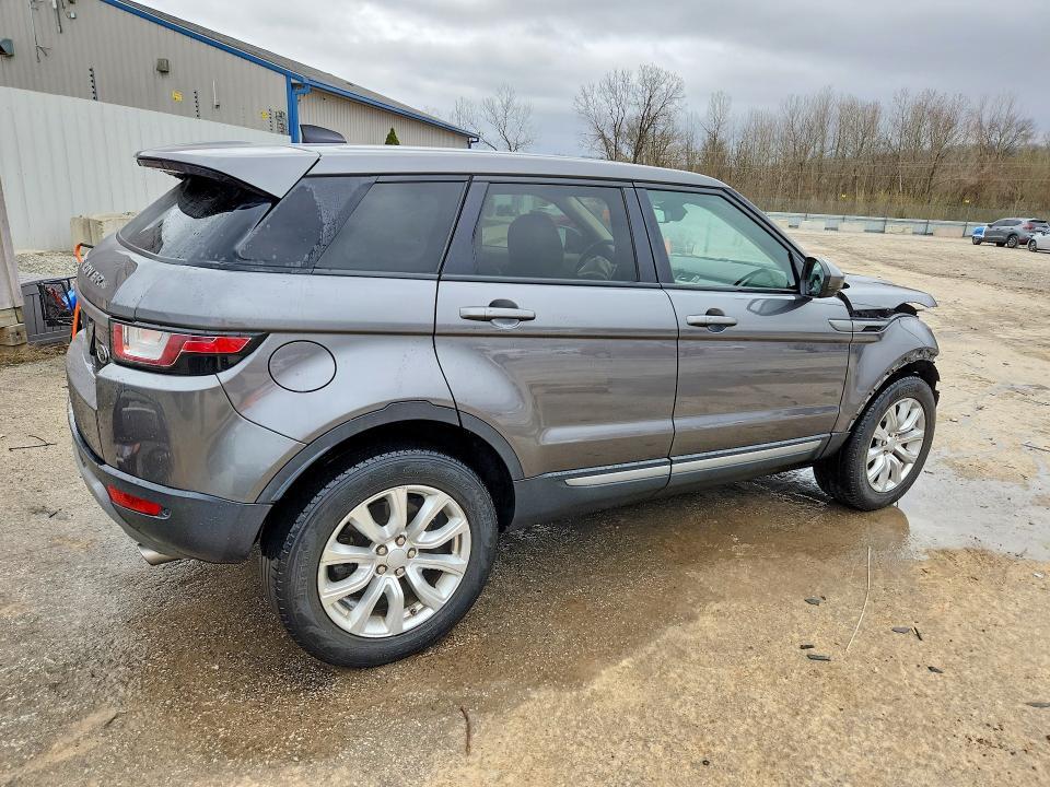 SALVP2RX2JH284370 2018 Land Rover Range Rover photo no. 3