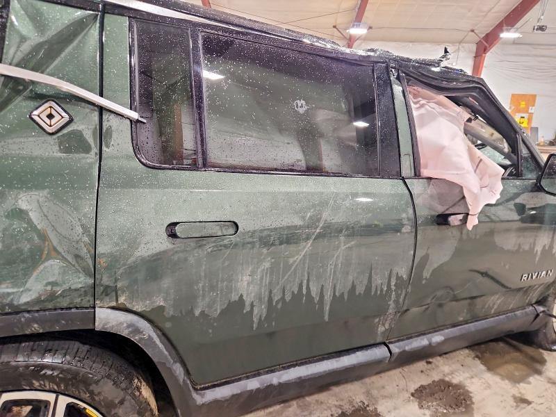 7PDSGBBA3SN068474 2025 Rivian R1S photo no. 10