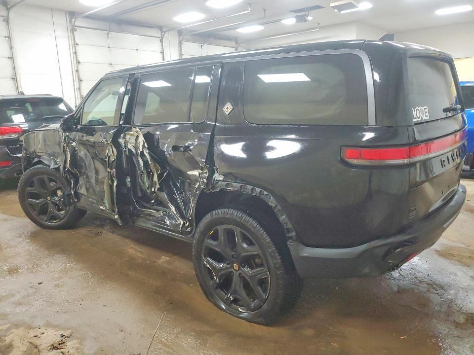 7PDSGBBA0SN058968 2025 Rivian R1S photo no. 2