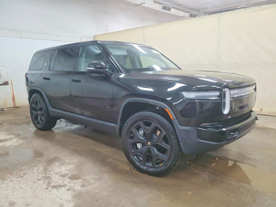7PDSGBBA0SN058968 2025 Rivian R1S photo no. 4