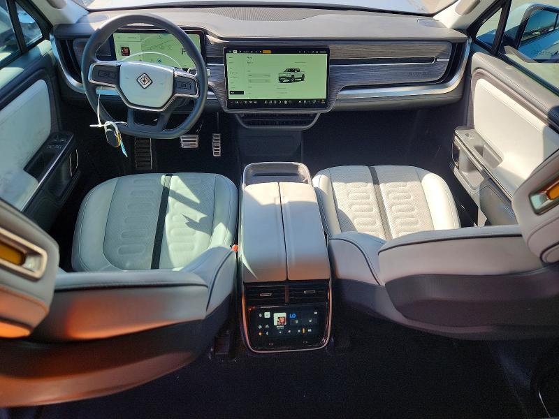 7FCTGAAA6PN021299 2023 Rivian R1T photo no. 8
