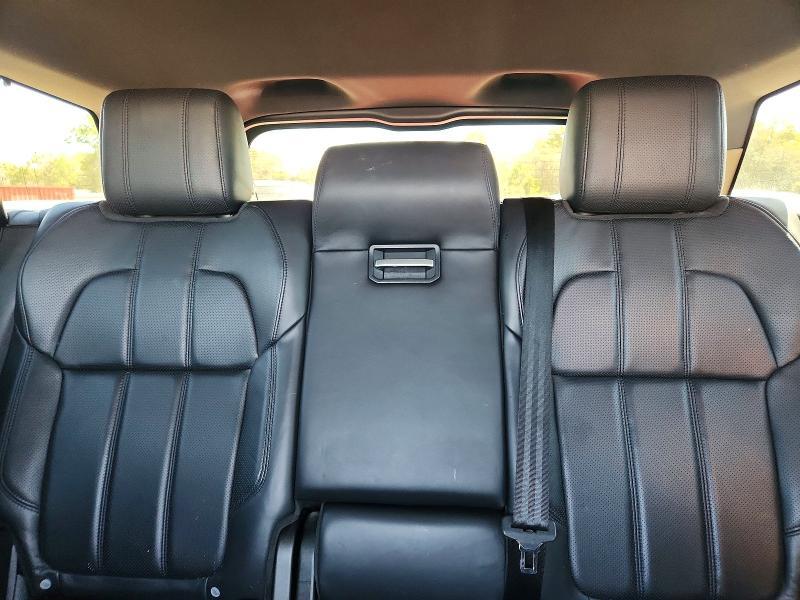 SALWR2FV4HA132420 2017 Land Rover Range Rover photo no. 10