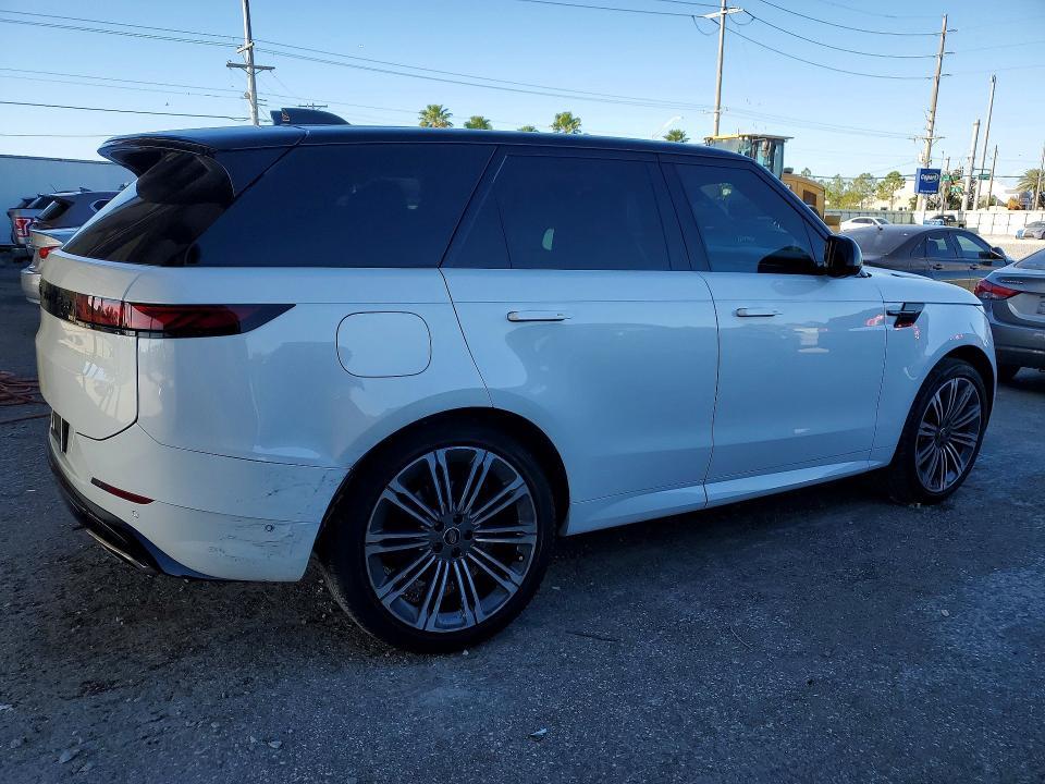 SAL1L9FU2RA178650 2024 Land Rover Range Rover photo no. 3