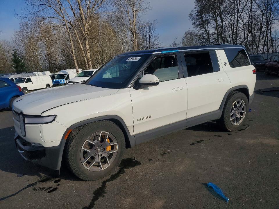 7PDSGABA4PN017518 2023 Rivian R1S photo no. 1