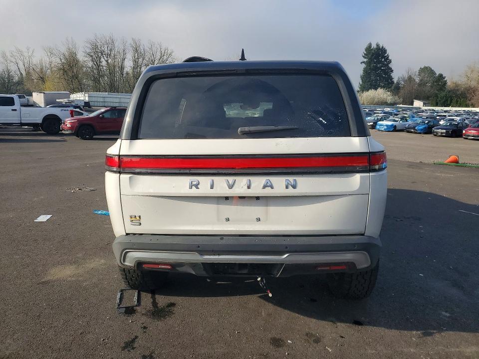 7PDSGABA4PN017518 2023 Rivian R1S photo no. 6