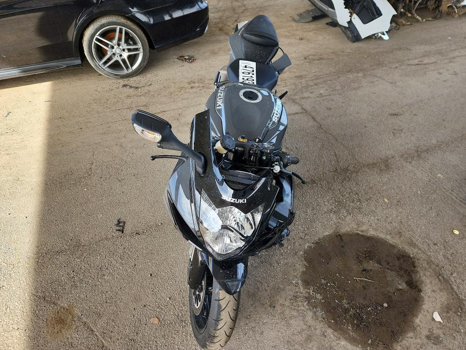 JS1GN7FAXS7101754 2025 Suzuki GSX-R600 photo no. 2
