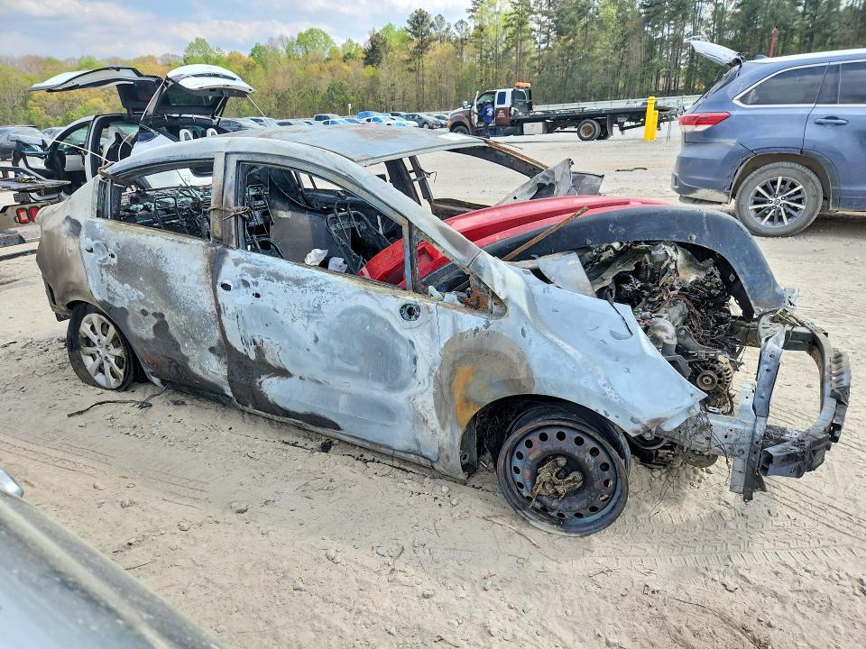KNADM4A32F6479837 2015 KIA Rio photo no. 4