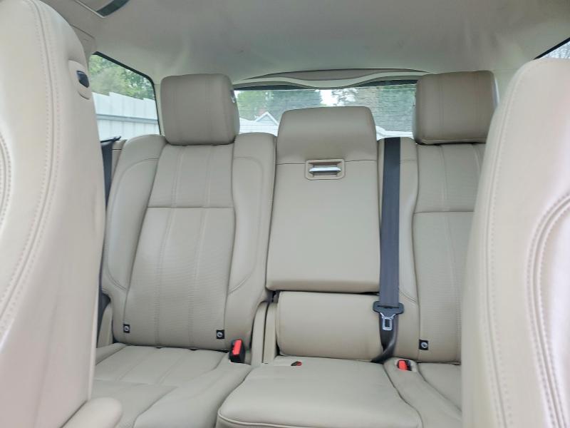 SALGS2KF8GA247088 2016 Land Rover Range Rover photo no. 10