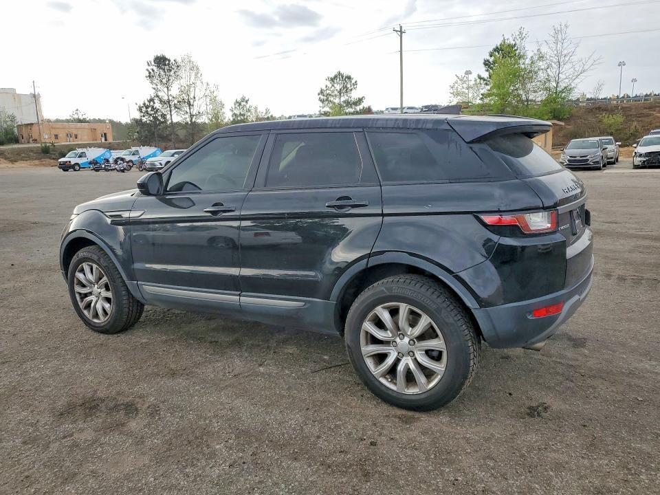 SALVP2RXXJH321097 2018 Land Rover Range Rover photo no. 2