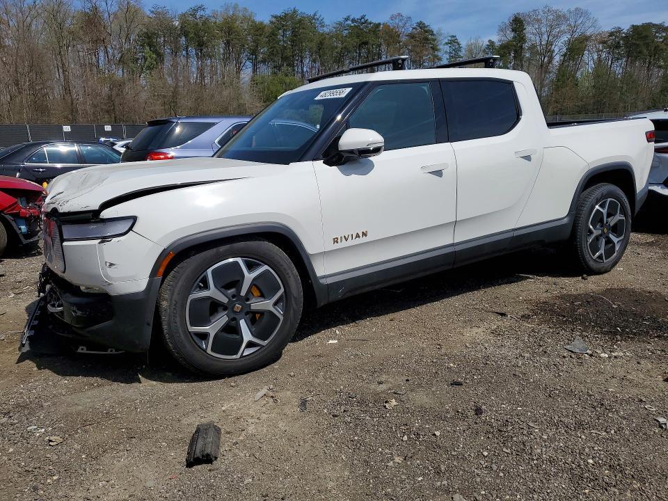7FCTGAAA8PN022745 2023 Rivian R1T photo no. 1