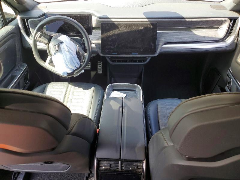 7FCTGAAA8PN022745 2023 Rivian R1T photo no. 8