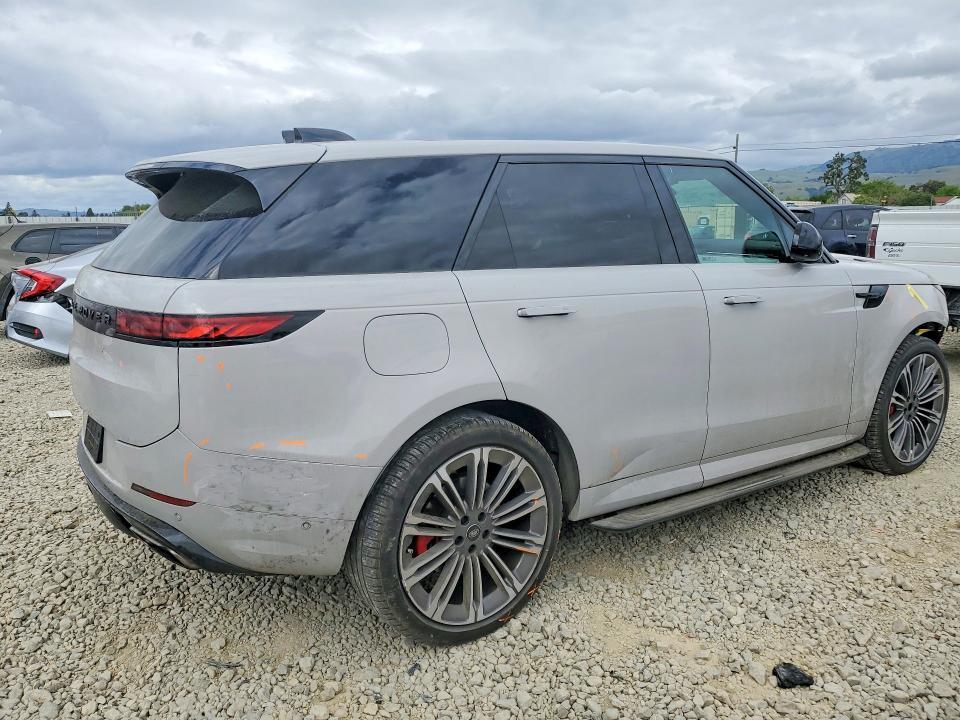 SAL1L9FU3RA413041 2024 Land Rover Range Rover photo no. 3