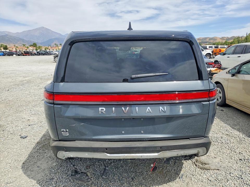 7PDSGGBA7TN079623 2026 Rivian R1S photo no. 6