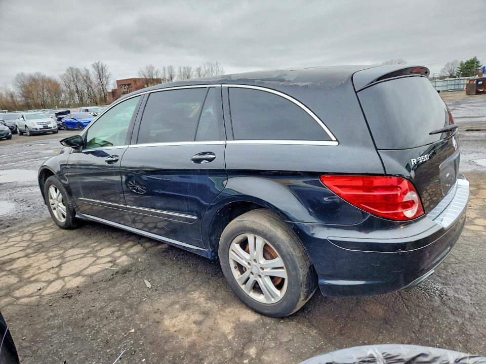 4JGCB65E49A095020 2009 Mercedes-Benz R-Class photo no. 2