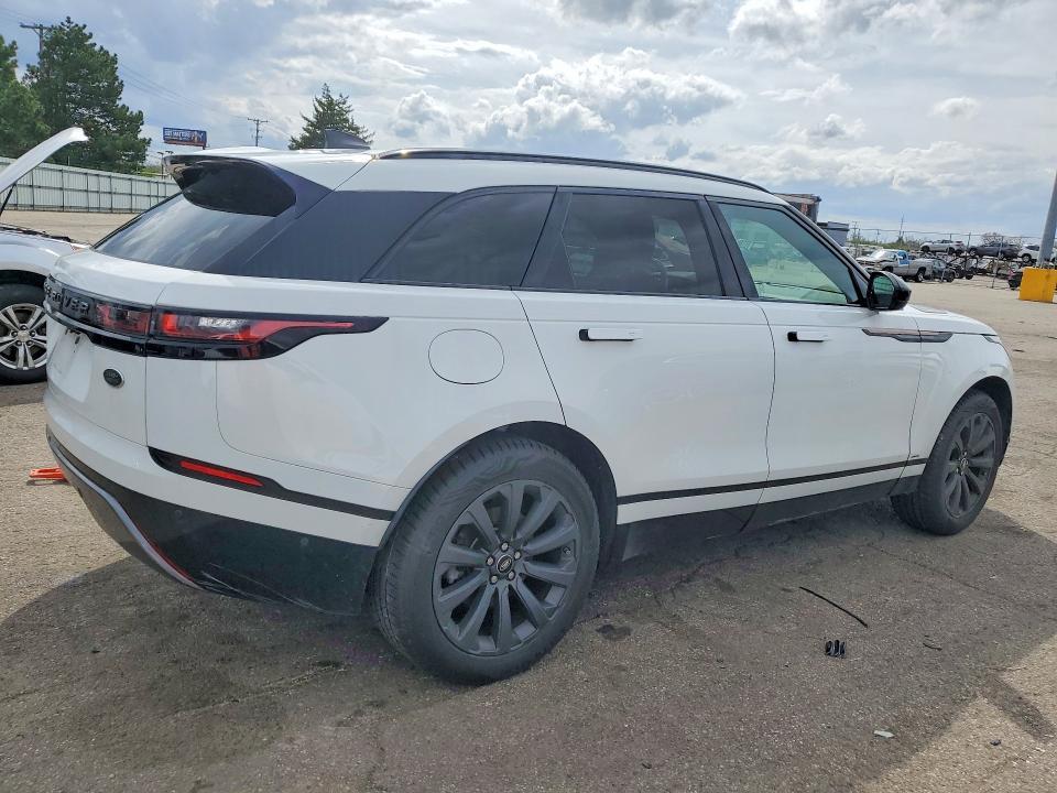 SALYL2RN5JA744962 2018 Land Rover Range Rover photo no. 3