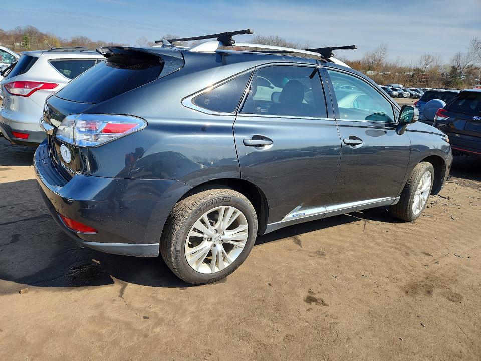 JTJBC1BA0B2043740 2011 Lexus RX photo no. 3
