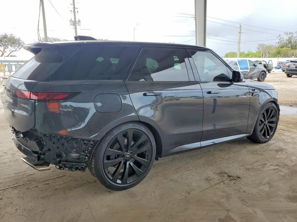 SAL1L9FUXSA482430 2025 Land Rover Range Rover photo no. 3