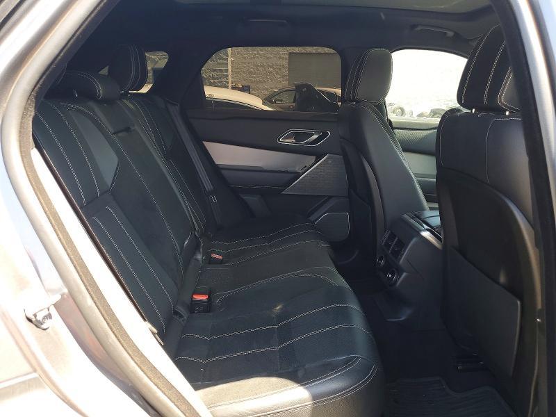 SALYL2RN6JA736031 2018 Land Rover Range Rover photo no. 10