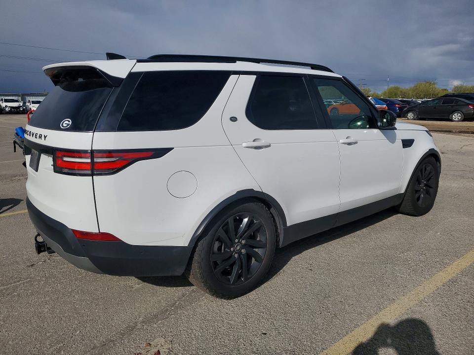 SALRRBBK4HA034366 2017 Land Rover Discovery photo no. 3