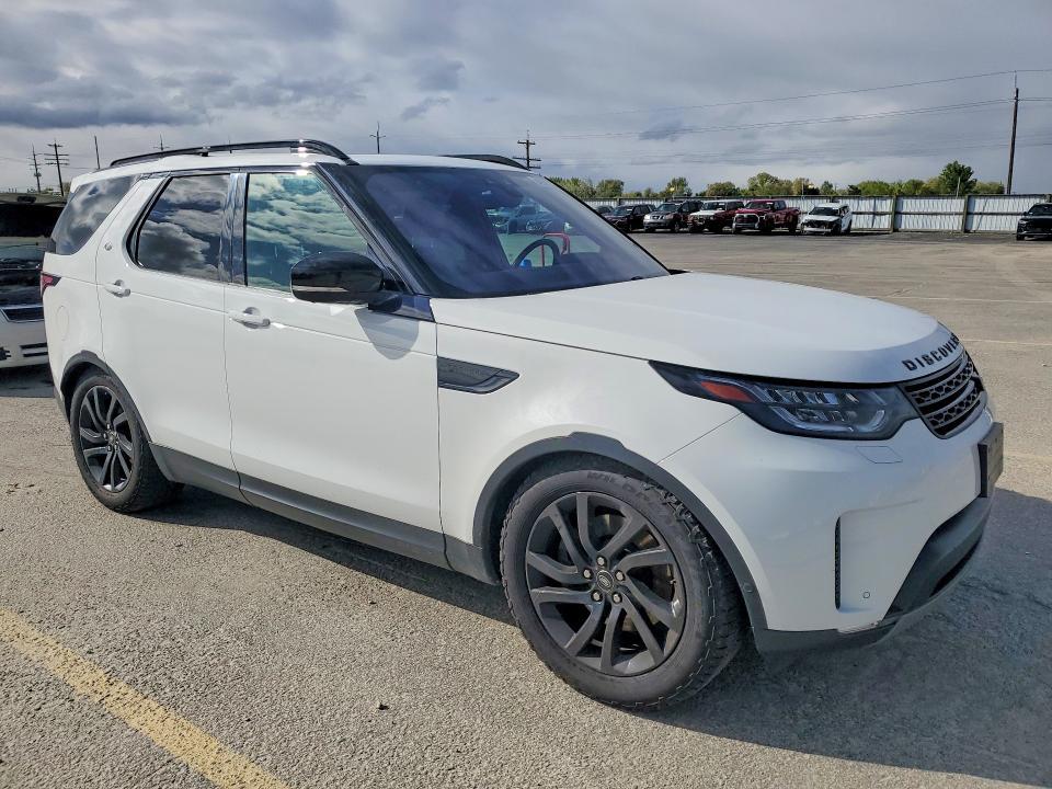 SALRRBBK4HA034366 2017 Land Rover Discovery photo no. 4