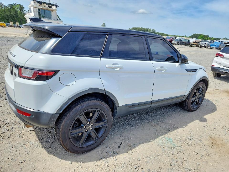 SALVP2BG0HH172137 2017 Land Rover Range Rover photo no. 3