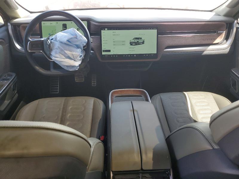 7FCTGCAA9RN030366 2024 Rivian R1T photo no. 8