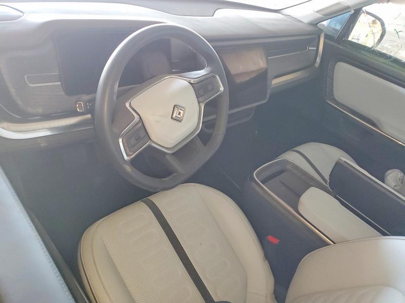 7PDSGCBA7TN081364 2026 Rivian R1S photo no. 8
