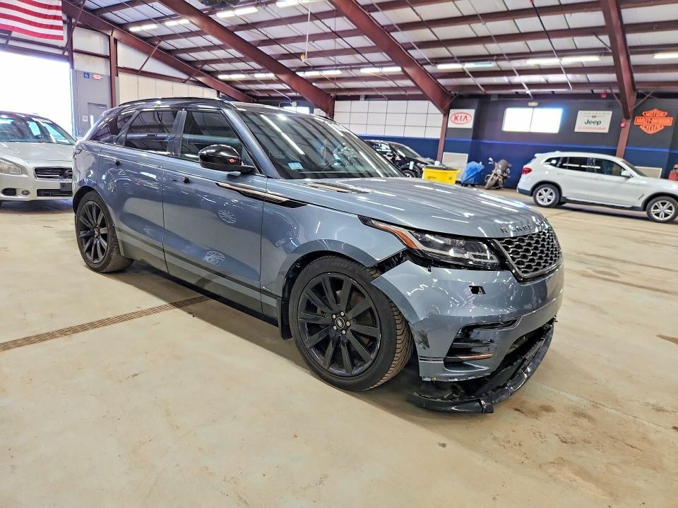 SALYL2RV7JA758877 2018 Land Rover Range Rover photo no. 4