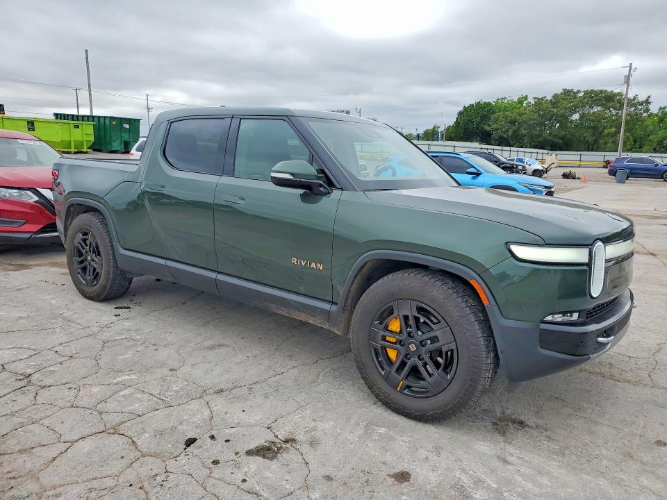 7FCTGAAA9PN017439 2023 Rivian R1T photo no. 4