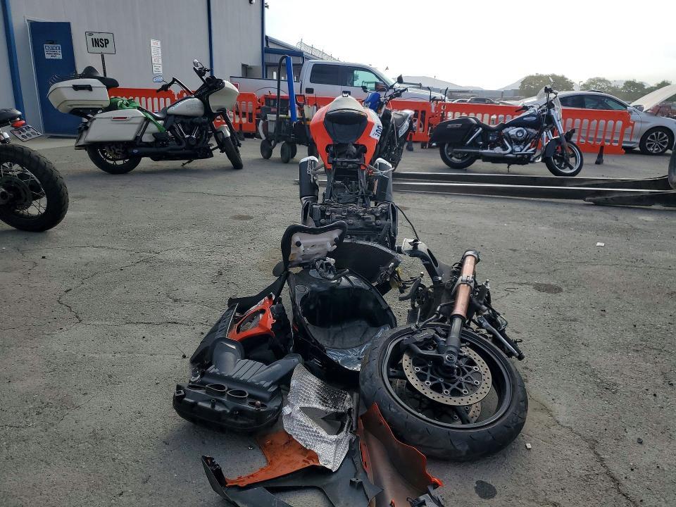 JS1GT77A972110499 2007 Suzuki GSX-R1000 photo no. 2