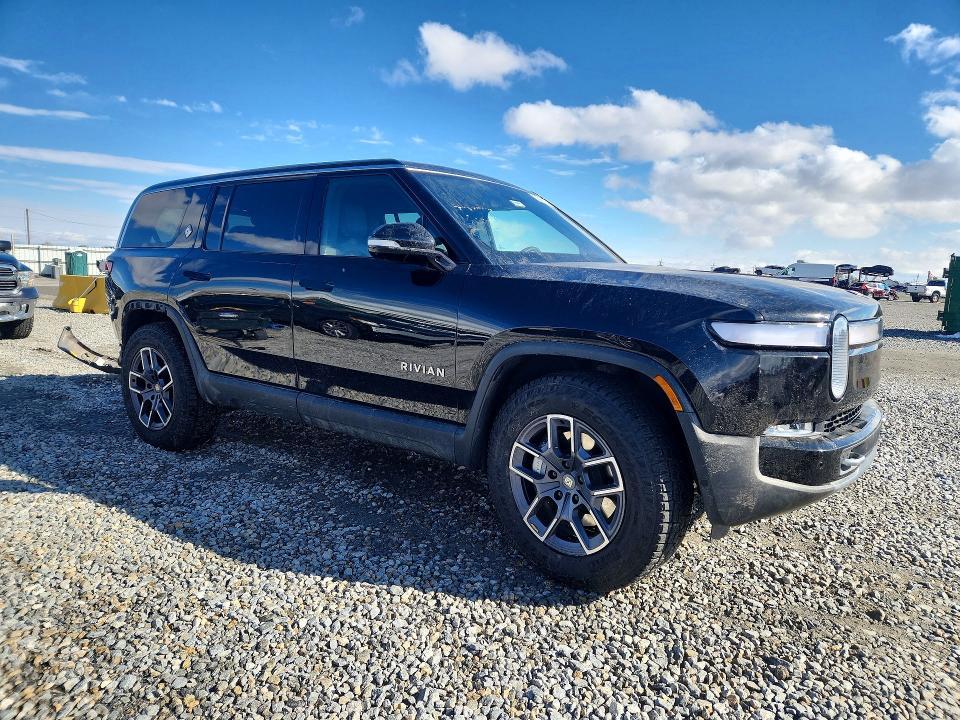 7PDSGCBA9RN036533 2024 Rivian R1S photo no. 4