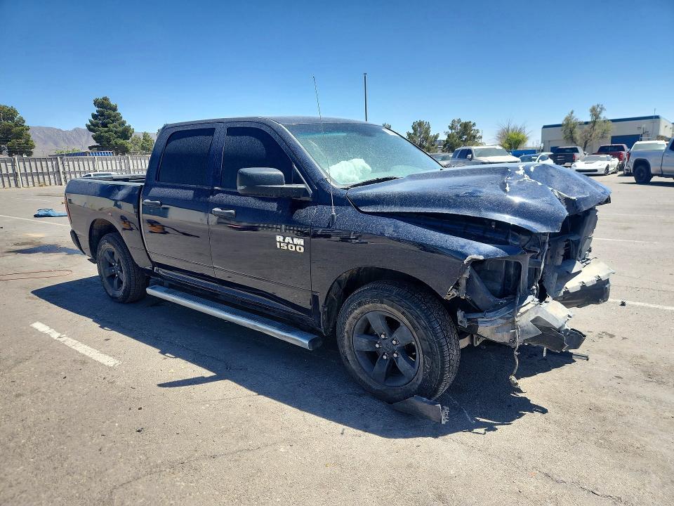 2018 RAM 1500 — VIN 1C6RR6KG3JS166133, şəkil 4